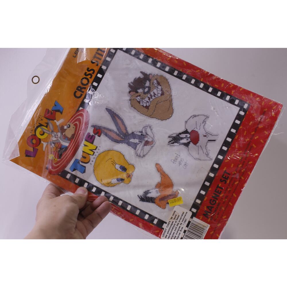 Looney Tunes, Cross Stitch, Magnet Set, Craft Kit, 1997, Hobby, ~ 250826-WH 538